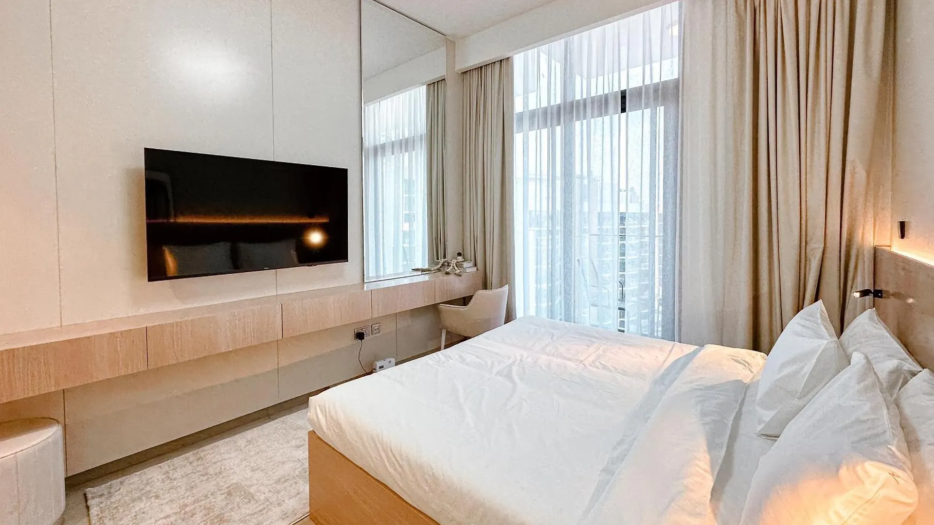 Cozy Studio In Azizi Riviera With Balcony In Meydan City Dubai Apartment